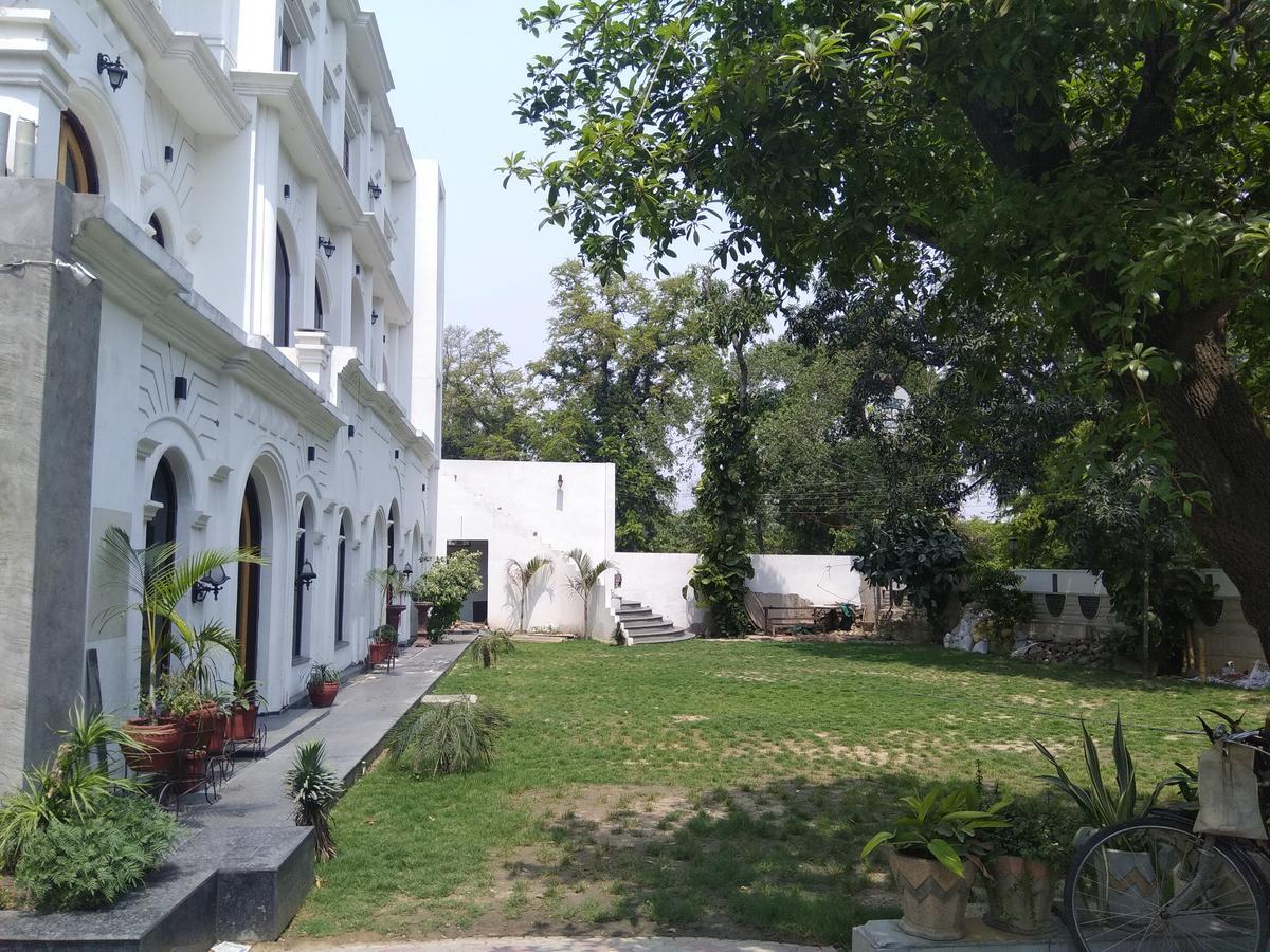 Patiāla Hotel Kings Retreat מראה חיצוני תמונה