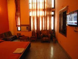 Patiāla Hotel Kings Retreat מראה חיצוני תמונה